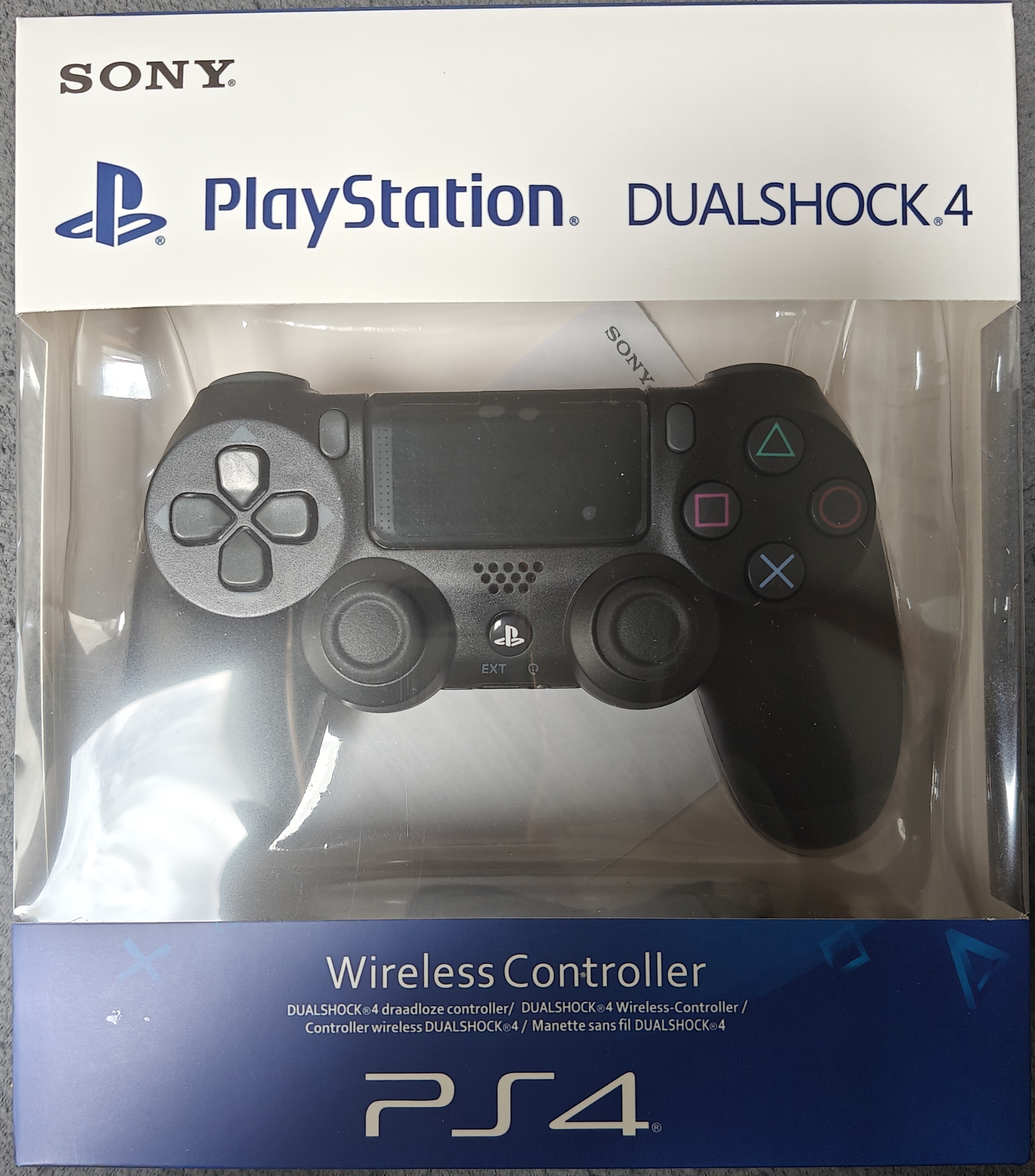 Sony PlayStation 4 DualShock 4 Wireless Controller (Black)